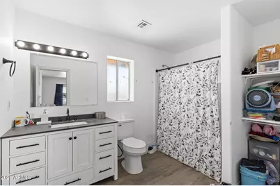211 W Brinker Drive, Avondale, AZ 85323 - Photo 23