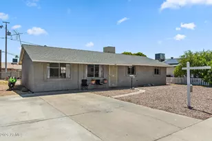 211 W Brinker Dr, Avondale, AZ 85323 - Photo 3