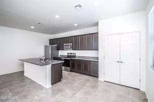 261 N Sandal, Mesa, AZ 85205 - Photo 9