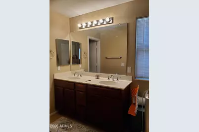 2644 N 73rd Glen, Phoenix, AZ 85035 - Photo 13