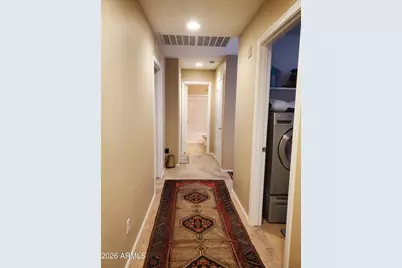 2644 N 73rd Glen, Phoenix, AZ 85035 - Photo 9