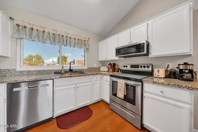 19419 N 8th Avenue, Phoenix, AZ 85027 - Photo 19