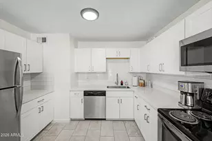 2810 E Glenrosa Ave, Phoenix, AZ 85016 - Photo 9