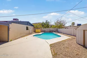 2141 W Laurel Ln, Phoenix, AZ 85029 - Photo 1