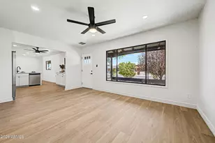 2141 W Laurel Ln, Phoenix, AZ 85029 - Photo 5