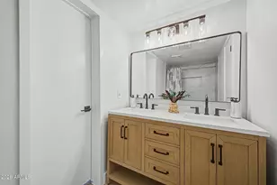 7126 N 19th Ave, Phoenix, AZ 85021 - Photo 11