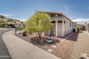 2233 E Behrend Dr, Phoenix, AZ 85024 - Photo 39