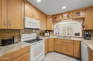 540 E Renee Dr, Phoenix, AZ 85024 - Photo 19