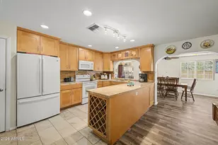 540 E Renee Dr, Phoenix, AZ 85024 - Photo 7