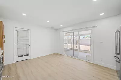 4141 W Las Palmaritas Drive, Phoenix, AZ 85051 - Photo 11
