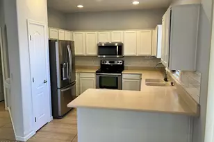 7392 W Tierra Buena Ln, Peoria, AZ 85382 - Photo 5