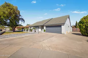 2635 S Brooks Cir, Mesa, AZ 85202 - Photo 3