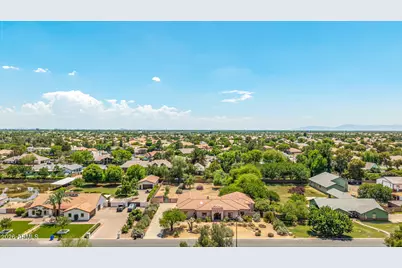 545 E Mesquite Avenue, Gilbert, AZ 85296 - Photo 55