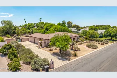 545 E Mesquite Avenue, Gilbert, AZ 85296 - Photo 53