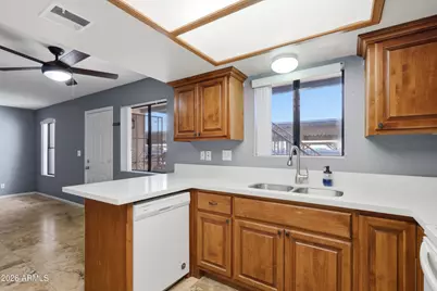 3635 N 37th Street #7, Phoenix, AZ 85018 - Photo 11