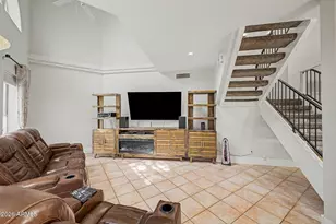 10228 N 12th Pl, Phoenix, AZ 85020 - Photo 3