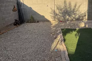 18530 W Legend Dr, Surprise, AZ 85374 - Photo 7