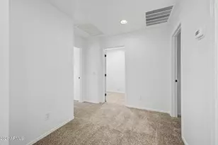 3317 E Carla Vista Dr, Gilbert, AZ 85295 - Photo 23
