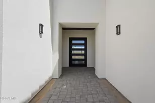 1636 W Donatello Dr, Phoenix, AZ 85086 - Photo 3