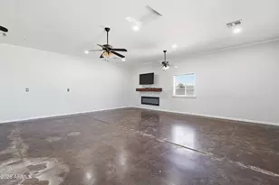 2266 E Willis Rd, Gilbert, AZ 85297 - Photo 49