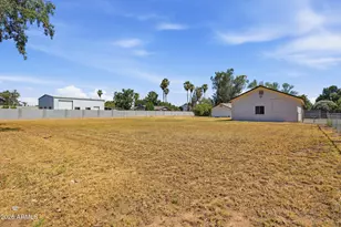 2266 E Willis Rd, Gilbert, AZ 85297 - Photo 81