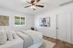 2266 E Willis Rd, Gilbert, AZ 85297 - Photo 21