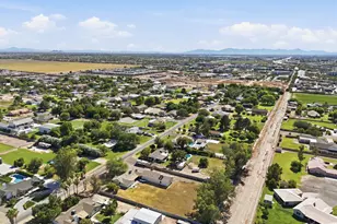2266 E Willis Rd, Gilbert, AZ 85297 - Photo 35