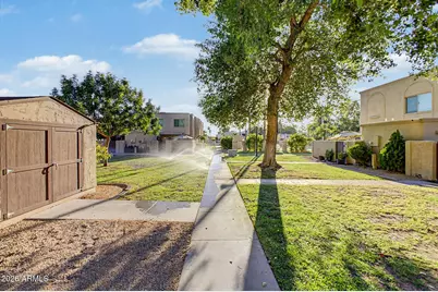 8113 E Glenrosa Avenue, Scottsdale, AZ 85251 - Photo 29