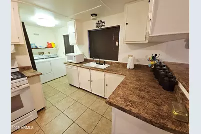 642 N 68th Avenue #79, Phoenix, AZ 85043 - Photo 13