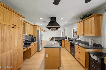 8767 W Villa Hermosa --, Peoria, AZ 85383 - Photo 13