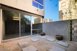 537 E Willetta St, Phoenix, AZ 85004 - Photo 7