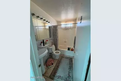 18238 N 34th Avenue, Phoenix, AZ 85053 - Photo 11