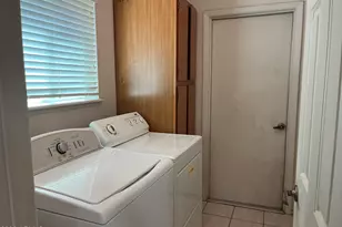 10624 W Griswold Rd, Peoria, AZ 85345 - Photo 27
