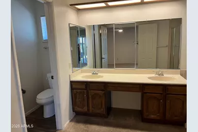 10624 W Griswold Road, Peoria, AZ 85345 - Photo 17
