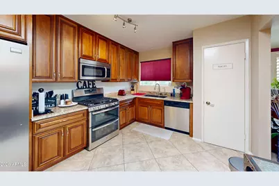 10821 W Roundelay Circle, Sun City, AZ 85351 - Photo 21