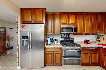 10821 W Roundelay Circle, Sun City, AZ 85351 - Photo 3