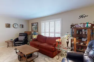 10821 W Roundelay Cir, Sun City, AZ 85351 - Photo 13