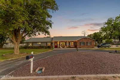 26213 S Grapefruit Drive, Queen Creek, AZ 85142 - Photo 3