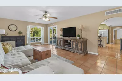 6409 S Hazelton Lane, Tempe, AZ 85283 - Photo 23