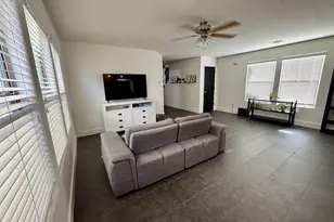 18546 W Legend Dr, Surprise, AZ 85374 - Photo 5