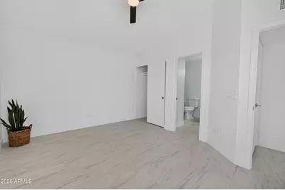 2923 E Muirwood Drive, Phoenix, AZ 85048 - Photo 13