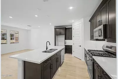 13975 W Luke Parkway #143, Surprise, AZ 85374 - Photo 9