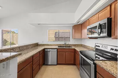 7810 W Bloomfield Road, Peoria, AZ 85381 - Photo 11