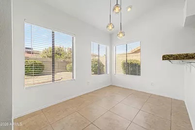 7810 W Bloomfield Road, Peoria, AZ 85381 - Photo 9