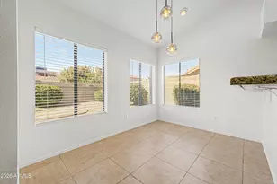 7810 W Bloomfield Rd, Peoria, AZ 85381 - Photo 9