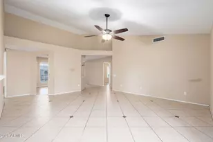 4139 E Siesta Ln, Phoenix, AZ 85050 - Photo 7