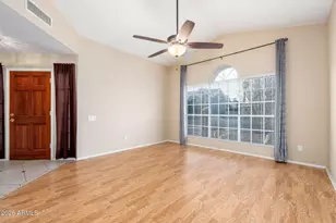 4139 E Siesta Ln, Phoenix, AZ 85050 - Photo 3