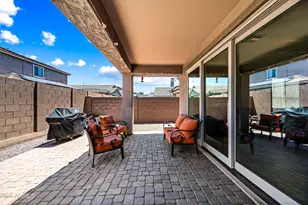 12118 W Hide Trail, Peoria, AZ 85383 - Photo 19