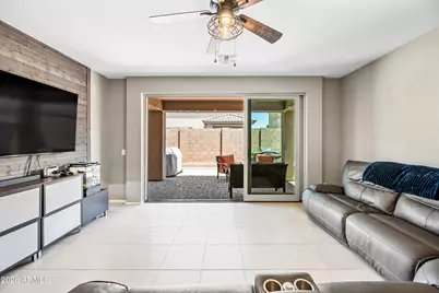 12118 W Hide Trail, Peoria, AZ 85383 - Photo 19