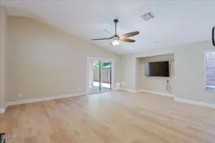 21215 N 92nd Ln, Peoria, AZ 85382 - Photo 7